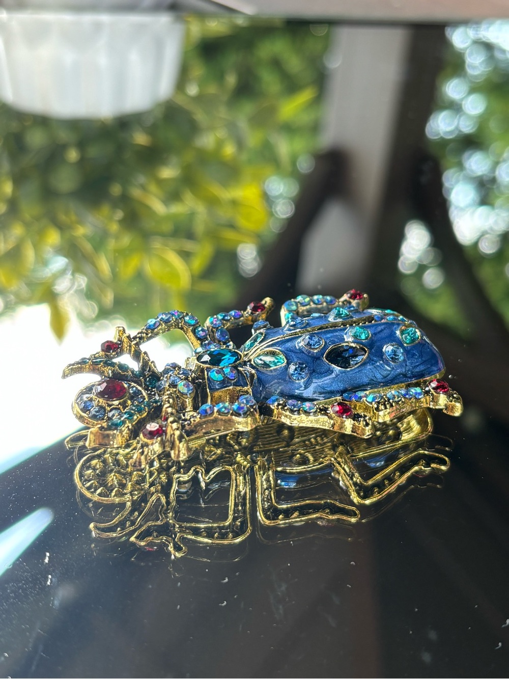 Blue Crystal Beetle Brooch Pin - Picture 7 of 7